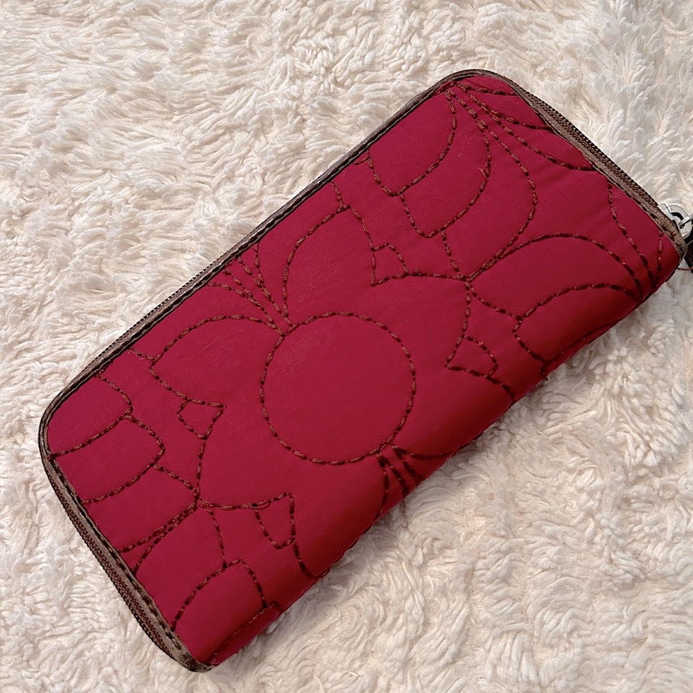 Like New!! Fossil Wallet; Fossil Keeper Long Wall… - image 5